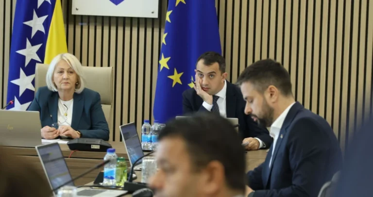 Vijeće ministara BiH danas o glavnom pregovaraču, zakonima o Sudu BiH i VSTV-u…