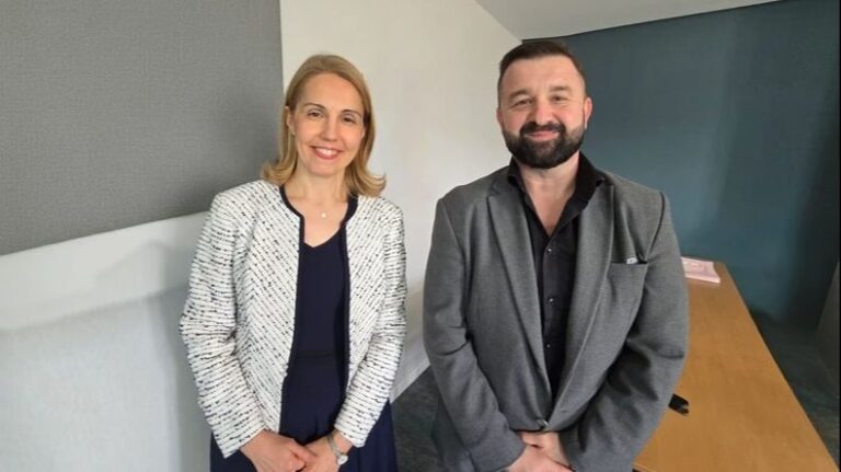 Vladimir kosio travu, osjetio jaku bol i samo pao: Jedan od rijetkih koji je preživio “pucanje srca”