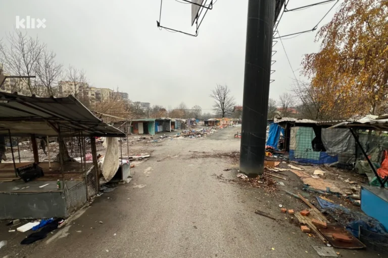 Zauvijek su zatvorene kapije Kadrine buvlje pijace u Tuzli