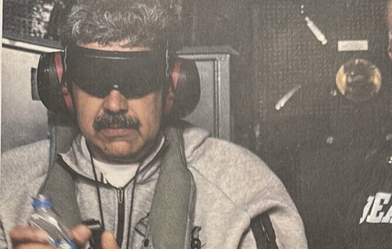 Trump podijelio kontroverznu fotografiju “uhapšenog” Madura