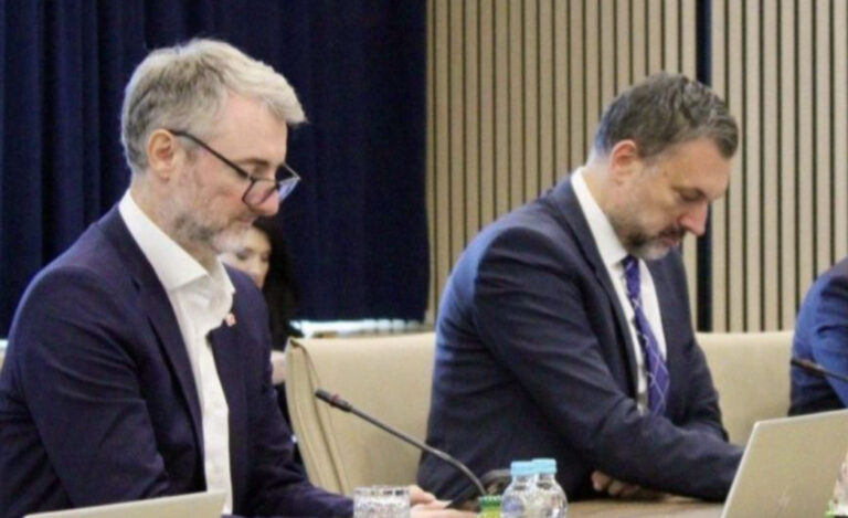 Je li Trojka izdala ili promijenila pravila igre?