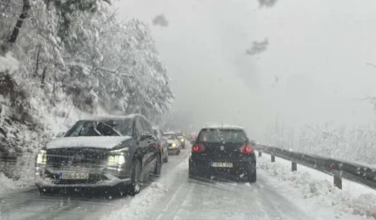 Otežan saobraćaj u cijeloj BiH – Savjetuje se maksimalan oprez