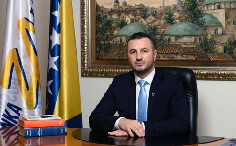 NOVO: Semir Efendić ide u utrku za Predsjedništvo BiH!
