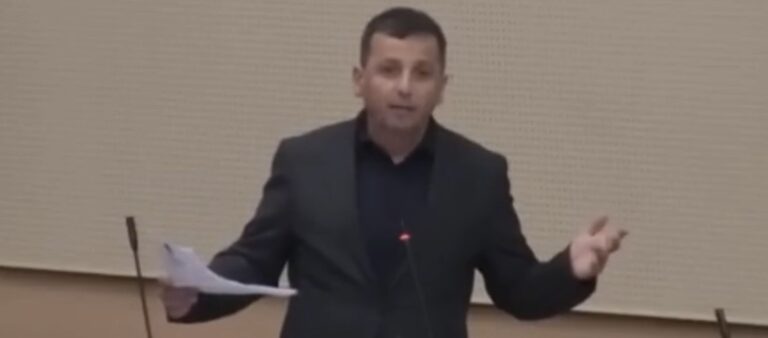 Vukanović uputio provokaciju Željki Cvijanović povodom Trumpovih planova za Grenland