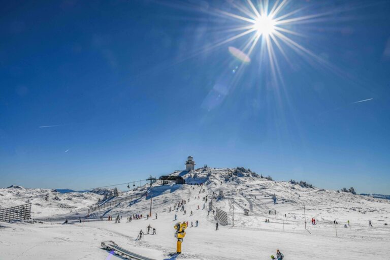Čak 200.000 Hrvata krenulo na skijanje, veliki interes imaju za bh. skijališta