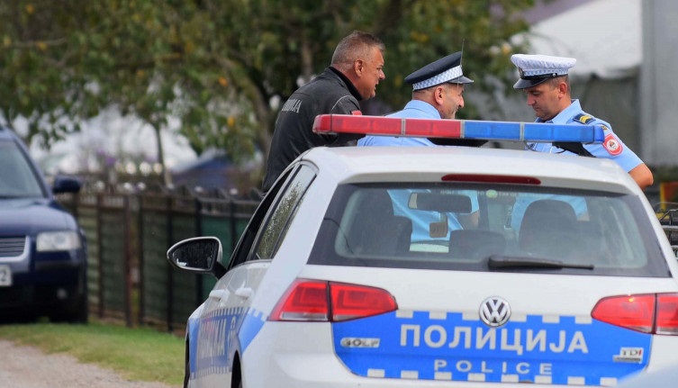 Dva maloljetnika uhapšena zbog napada na policajca, obojica bila pijana