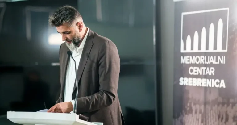 Žestoka reakcija MC Srebrenica: Jedna marka za spomen-ploču Mladiću je krivično djelo