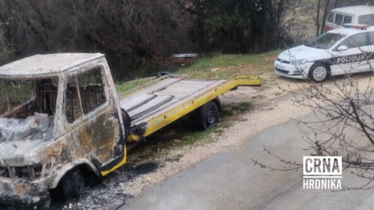 Nepoznate osobe zapalile šlep službu u Stocu