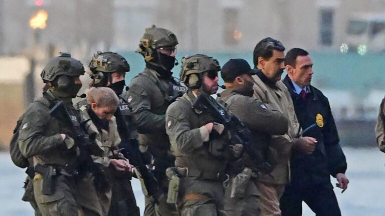 Nicolas Maduro zajedno sa suprugom doveden u sud u New Yorku