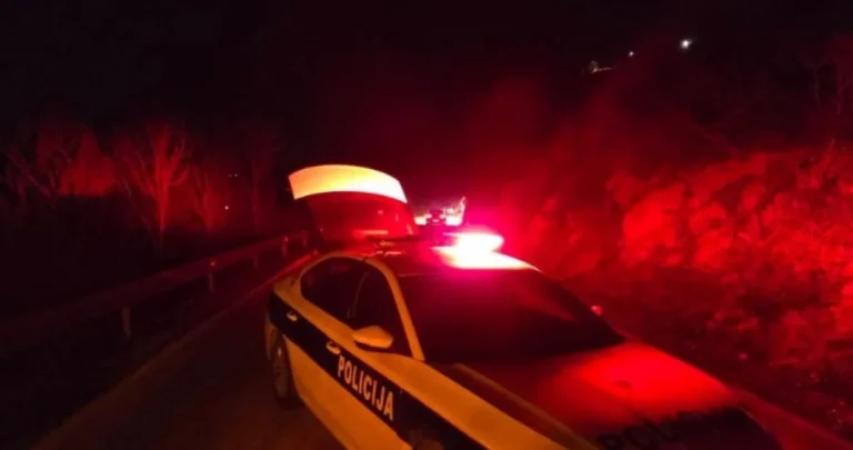 Teška nesreća u Hercegovini: Šestero povrijeđenih u strahovitom sudaru Pola i Mercedesa