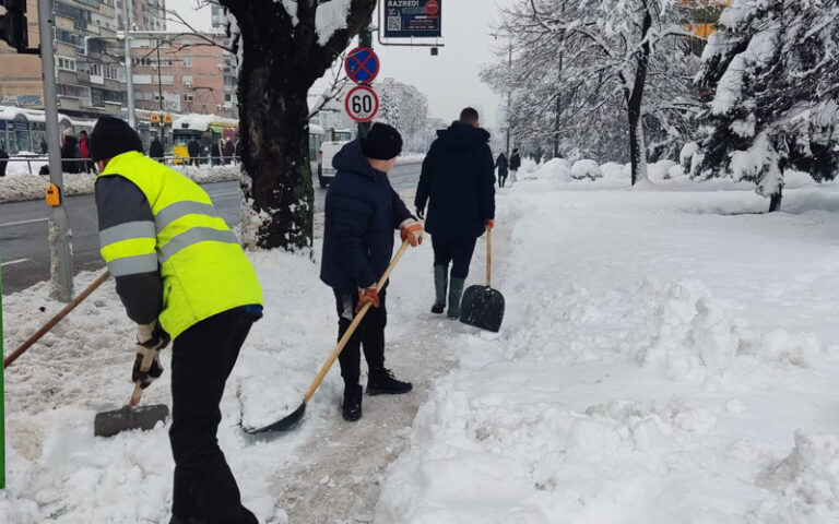 Traže se radnici za čišćenje snijega: ONSA traži 10 radnika na određeno