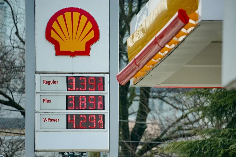 Amerikanci osjećaju rat s Iranom na svojim novčanicima: Cijena dizela na najvećem nivou od decembra 2023. godine