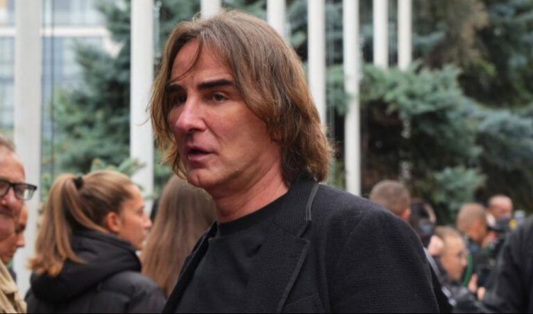 Mitrović: Dobio sam pasoš BiH, Telekom nas neće posvađati