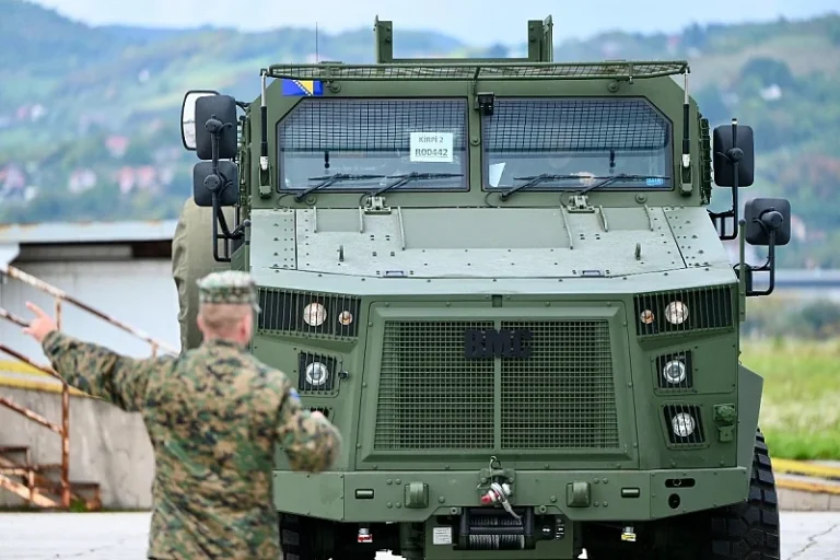 Trećina državnog budžeta planirana za odbranu, ali ni to nije dovoljno: Stižu helikopteri, oklopna vozila i dronovi