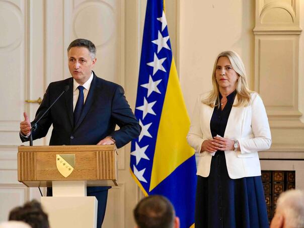 Rat za Komisiju: Bećirović i Cvijanović u novom obračunu