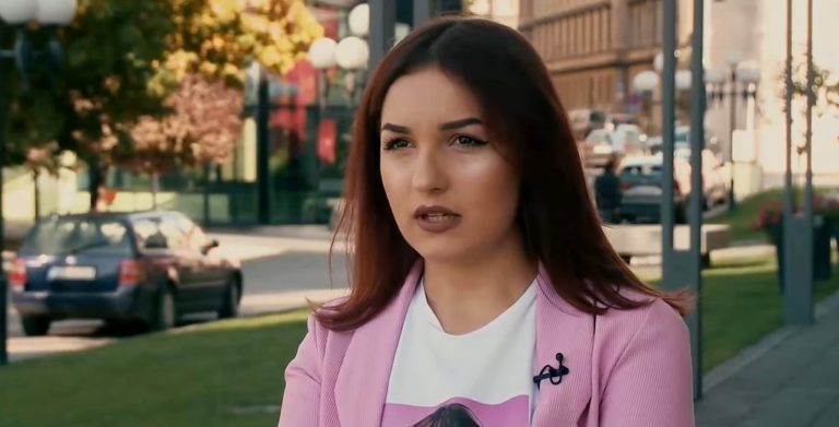 Lamija Adilović: ‘Spremali su mi oproštaj. Nabavila sam periku i otišla na maturu’