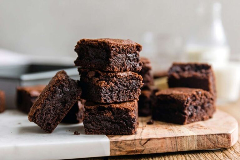 Bez brašna, jaja i maslaca: Za ove brownie potrebna su samo tri sastojka i nekoliko minuta