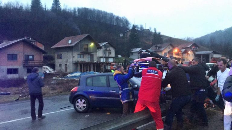 UGAŠENA DVA MLADA ŽIVOTA IZ ŽEPČA: Video i fotografije nakon teške nesreće