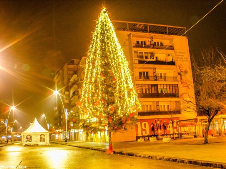 Zimska čarolija: Zenica u novogodišnjem ruhu (VIDEO)
