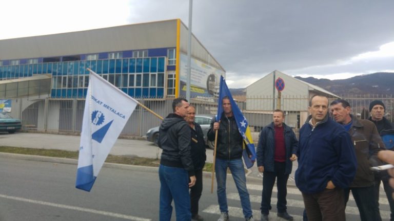 Radnici Željezare blokirali saobraćaj u Zenici
