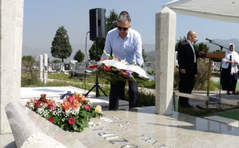 ZENICA: Obilježena 11. godišnjica smrti Ahmeta Hadžipašića