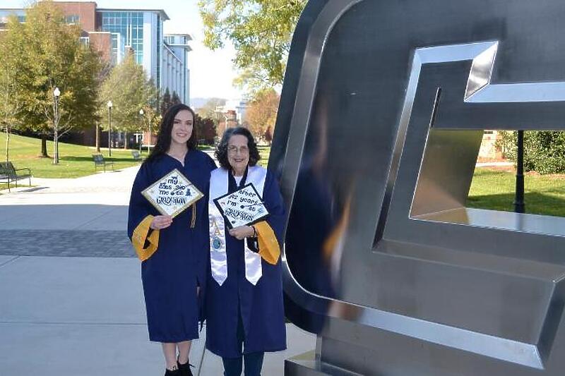 2EEFE46D 30B8 45A3 8B14 93AAEC7B5F44