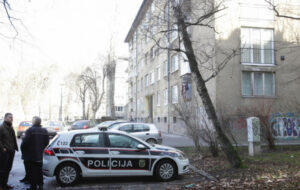 2F449F94 FB6F 429E B211 593B891AF965