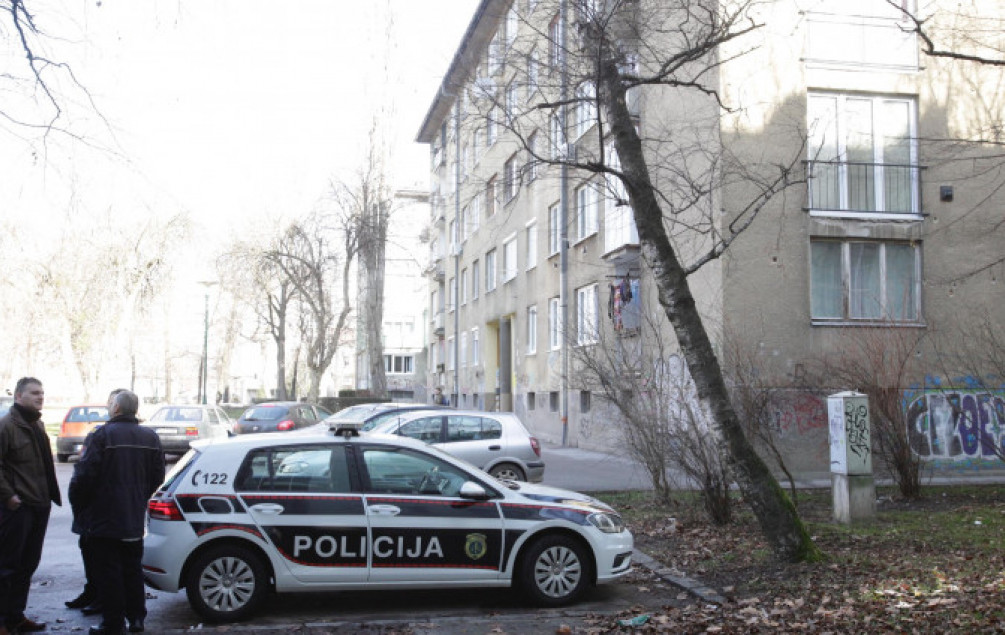 2F449F94 FB6F 429E B211 593B891AF965