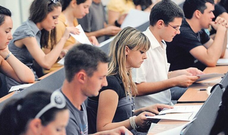Roditelji ostali bez posla, predavanja nisu u učionicama: Hoće li se studentima umanjiti školarine?