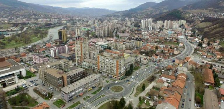 Grad Zenica uređuje gradski trg u Radakovu