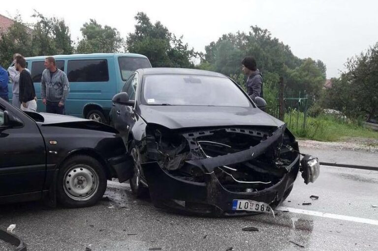 BiH: Dvije osobe povrijeđene u saobraćajnoj nesreći