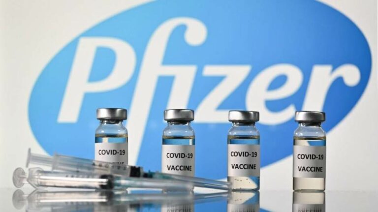 90-godišnja žena prva osoba na svijetu koja je primila Pfizerovu vakcinu