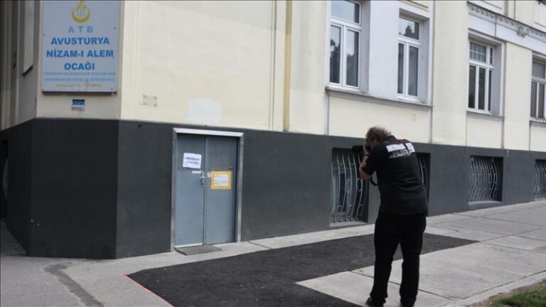 Austrija se sprema za nadzor nad muslimanima, stižu burne reakcije