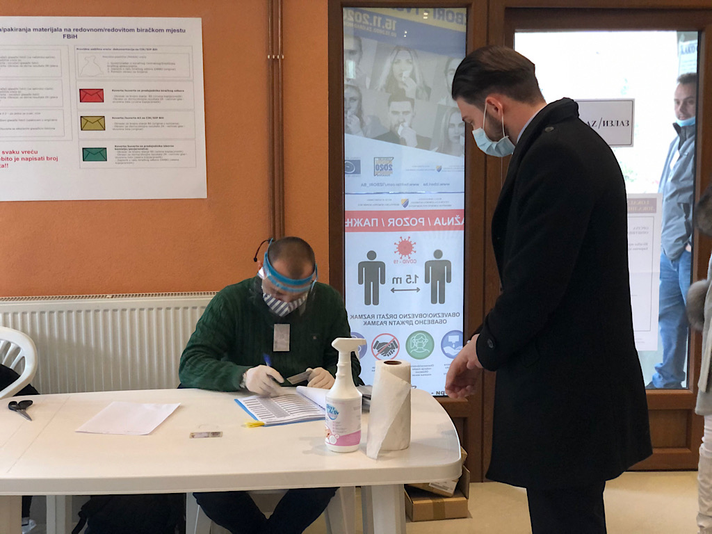 43379D32 78B2 4551 ADC9 687AED9CE3BB