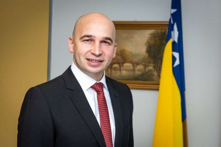 Kandidat SDA za gradonačelnika Zenice za 6 godina inkasirao više od 500.000 KM od države!