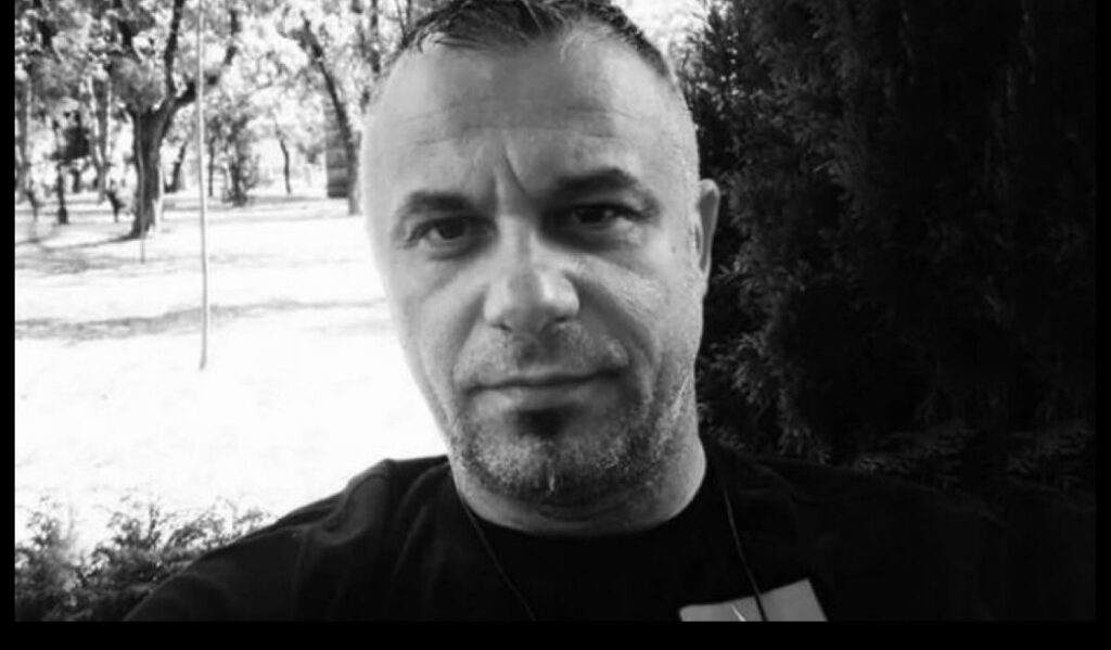 503533B3 F388 41F9 8538 86036AC4C6E6