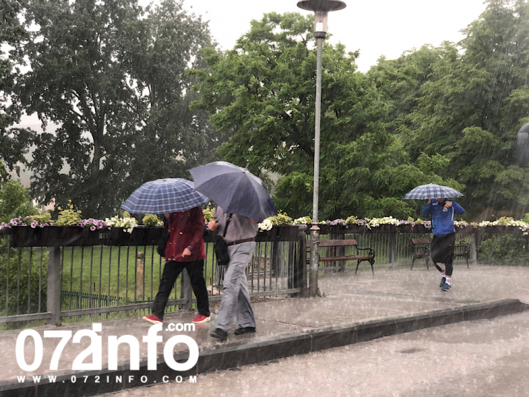 Nevrijeme u Zenici, otežan saobraćaj (FOTO/VIDEO)