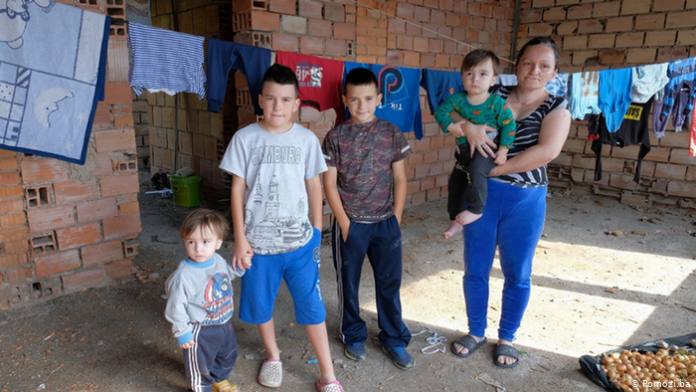 54960644 303 696x392 1