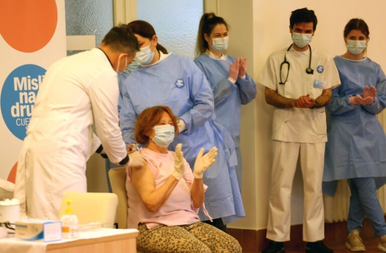 Prva žena vakcinisana u Hrvatskoj: Presretni smo, da konačno krenemo u normalniji život