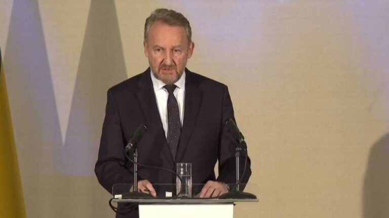 Izetbegović: Pogledajte radna mjesta, pogledajte uspjeh u pandemiji, plaće nisu pale, redovne penzije, brinemo se o ljudima koji su ostali bez posla