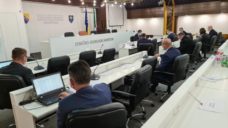 Vlada ZDK: Milion KM za nabavku testova preko UNDP-a, ZZO poslovao s minimalnim minusom, KBZ dobija novu opremu