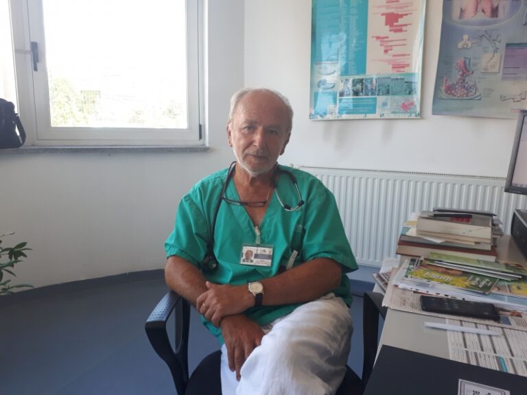 Alergija na ambroziju ili COVID-19: Prim. dr. Hadžiosmanović objasnio razliku u simptomima