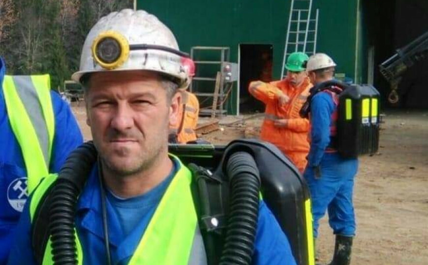 60009A26 14FD 4D3A B9DF 3E67A5C68AB3