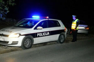 682B969C 02AA 4EC9 9CE6 726BEF747242