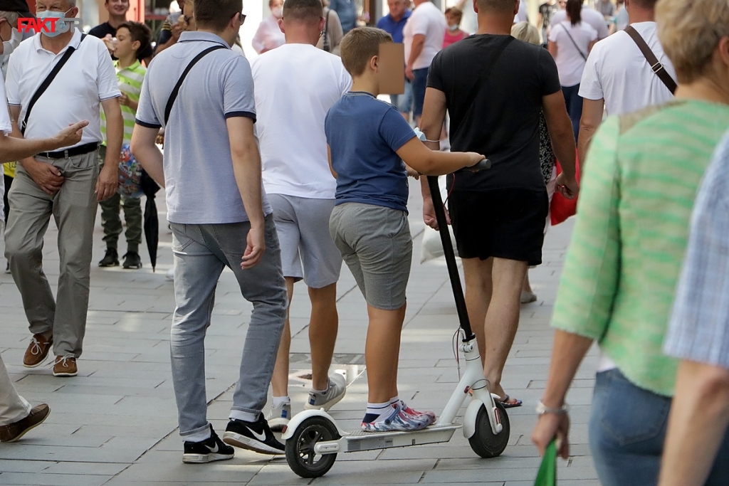 683210e3708cfc23c6cb35f15b6e4d3b