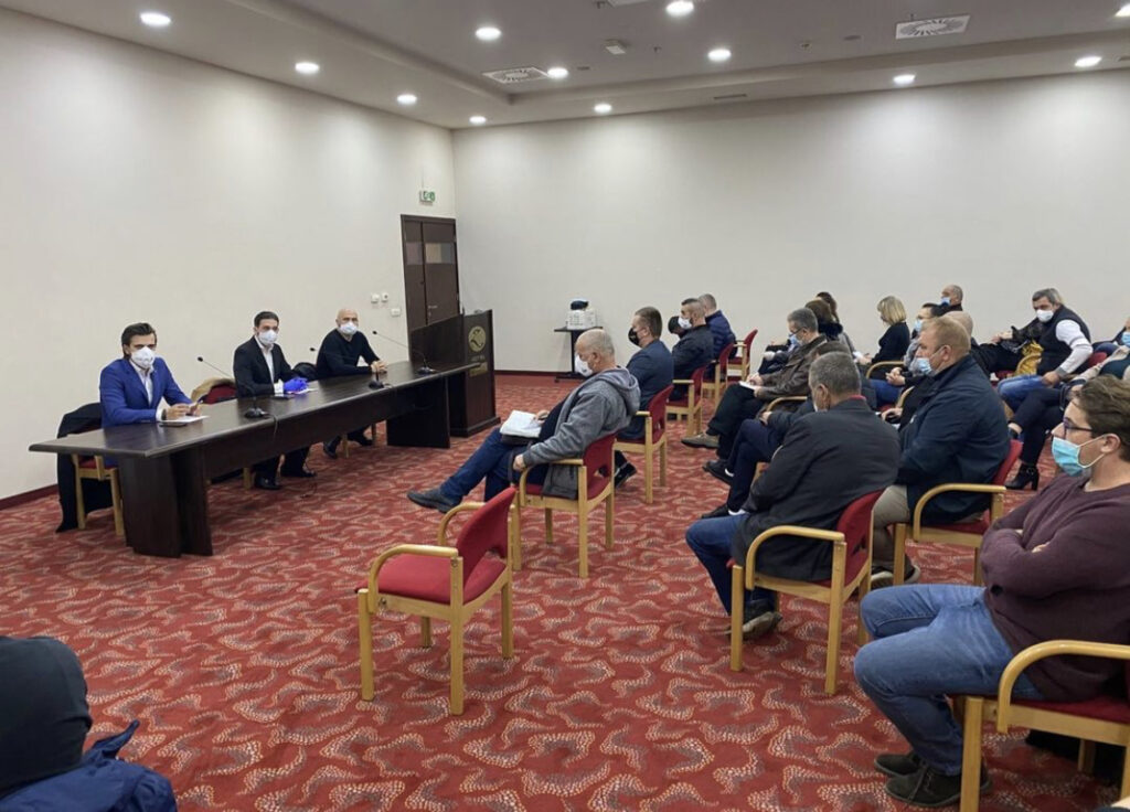 6BF06C84 E9C0 4497 9689 5AC1C7AFBFAD