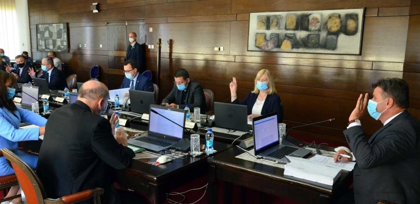 75371836 b6a1 455f bea2 5324c50cfbccvlada 237 foto3