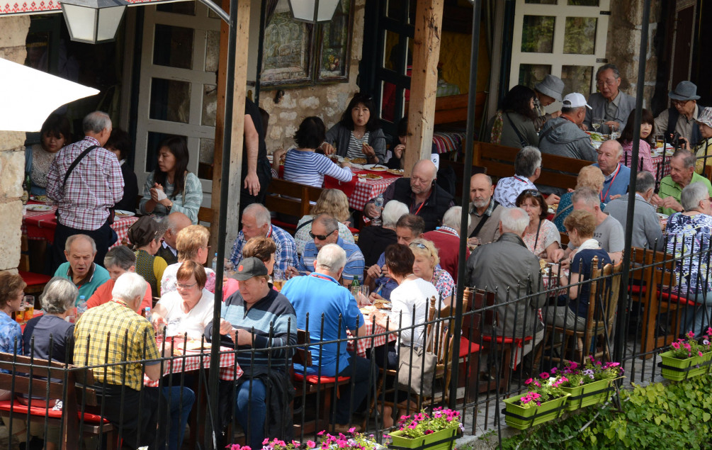 75F73495 5DAF 4C6D 9283 7CF284784739