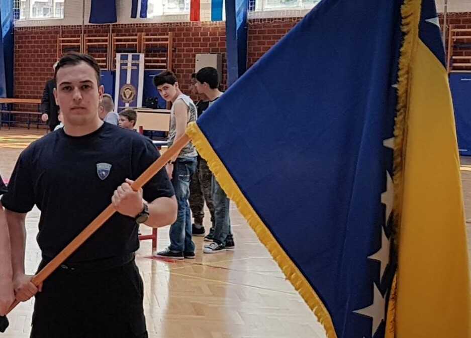 76F05E82 8842 43BE 82CE D273BCF22713