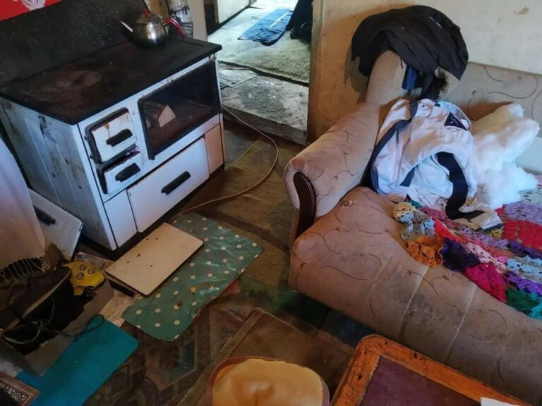 Srce da pukne: Samohrana majka četvero djece oboljela od karcinoma, mališani nemaju šta da jedu